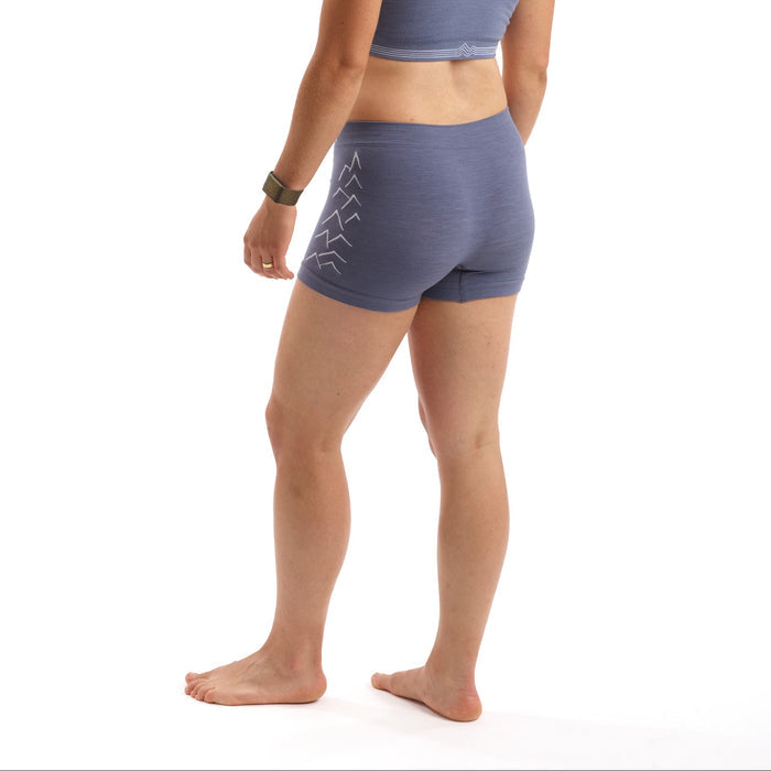 Model is 5'3" wearing a size medium