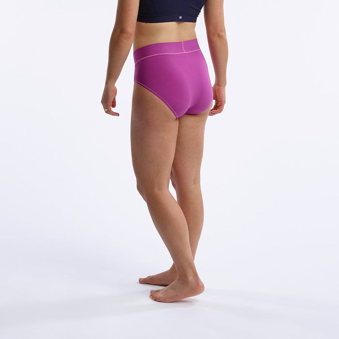 Model is 5'3" wearing a size medium